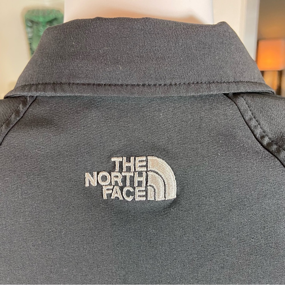 The North Face TNF Apex Women's Black Softshell Full Zip Jacket Small S - Picture 9 of 15